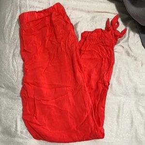 Pink ankle pants with bows by the ankle!